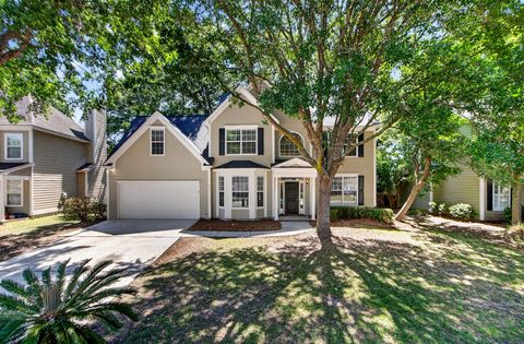 Photo of 2738 Seastrand Lane, Mount Pleasant, SC 29466 (MLS # 26014535)