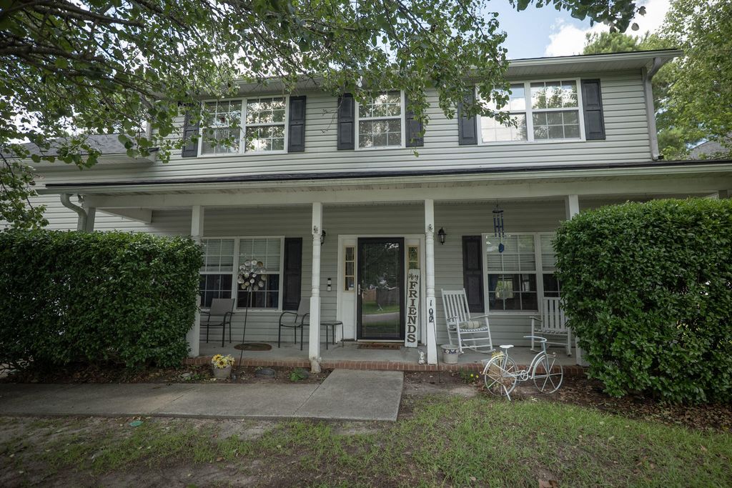 Photo of 102 Maplewood Court, Goose Creek, SC 29445 (MLS # 26018249)