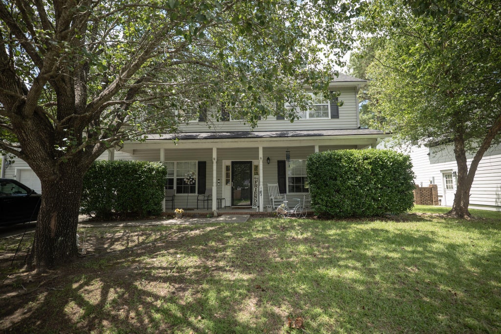 Photo of 102 Maplewood Court, Goose Creek, SC 29445 (MLS # 26018249)