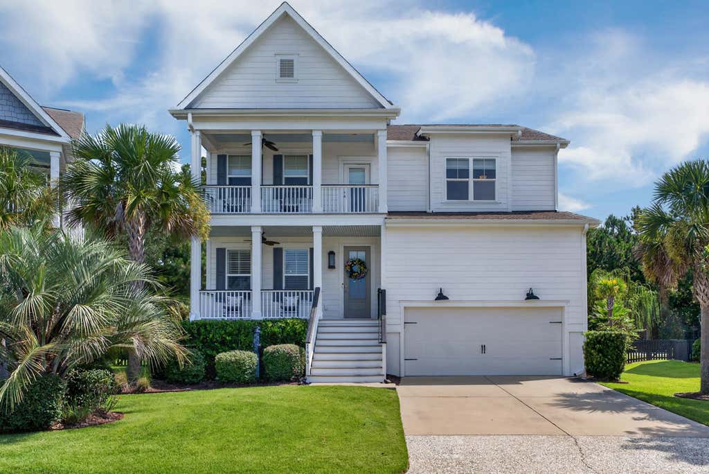 Photo of 1640 Fort Palmetto Circle, Mount Pleasant, SC 29466 (MLS # 26023262)