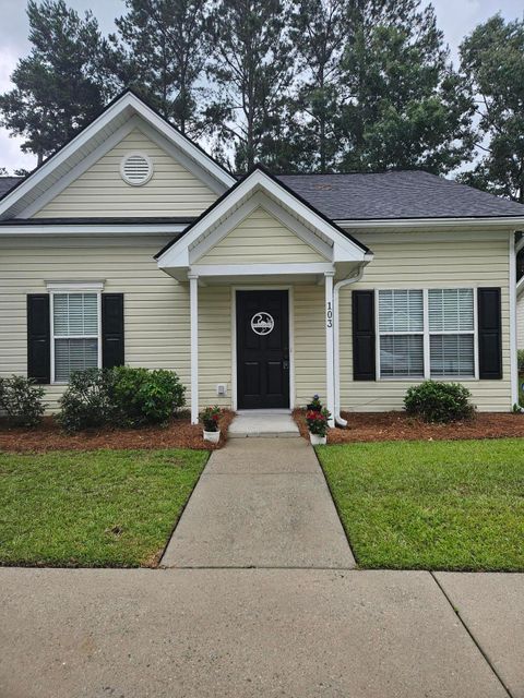 103 Dupont Way Summerville SC 29485