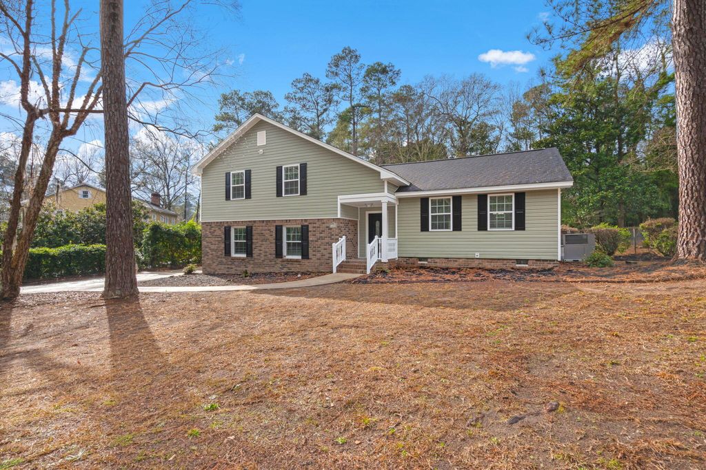 Photo of 1425 Sunset Street, Orangeburg, SC 29115 (MLS # 26002185)
