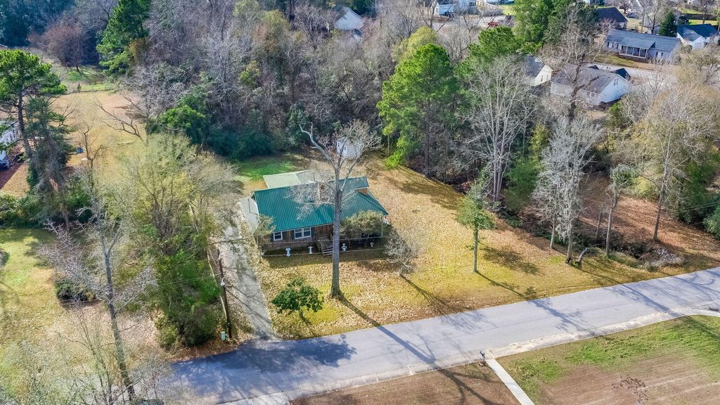Photo of 417 Dennis Avenue, Moncks Corner, SC 29461 (MLS # 26001740)