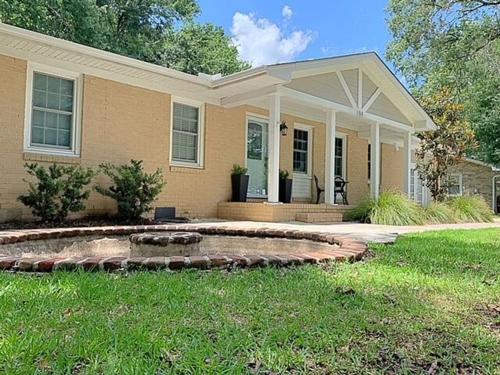 Photo of 144 Carol Drive, Goose Creek, SC 29445 (MLS # 22023697)