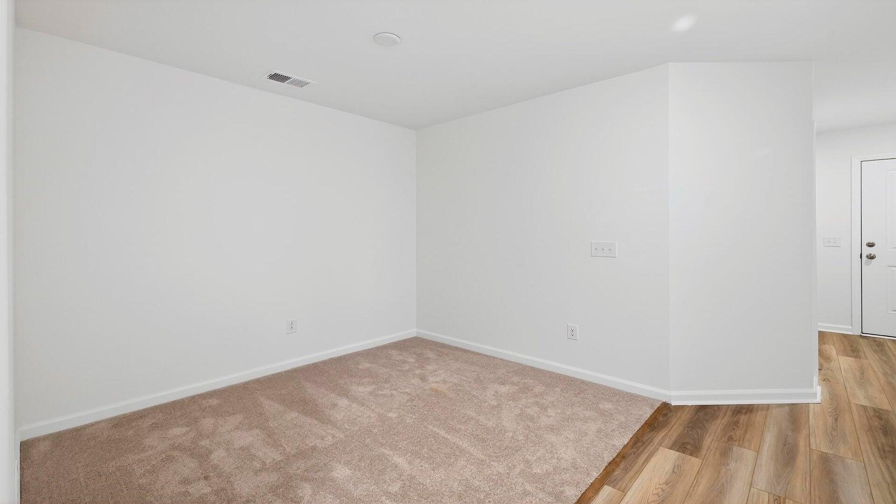 4633 Forest Hills Drive 1004