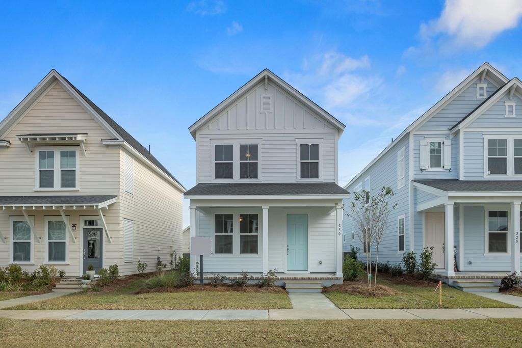 Photo of 515 Ivy Green Lane, Summerville, SC 29486 (MLS # 25021008)