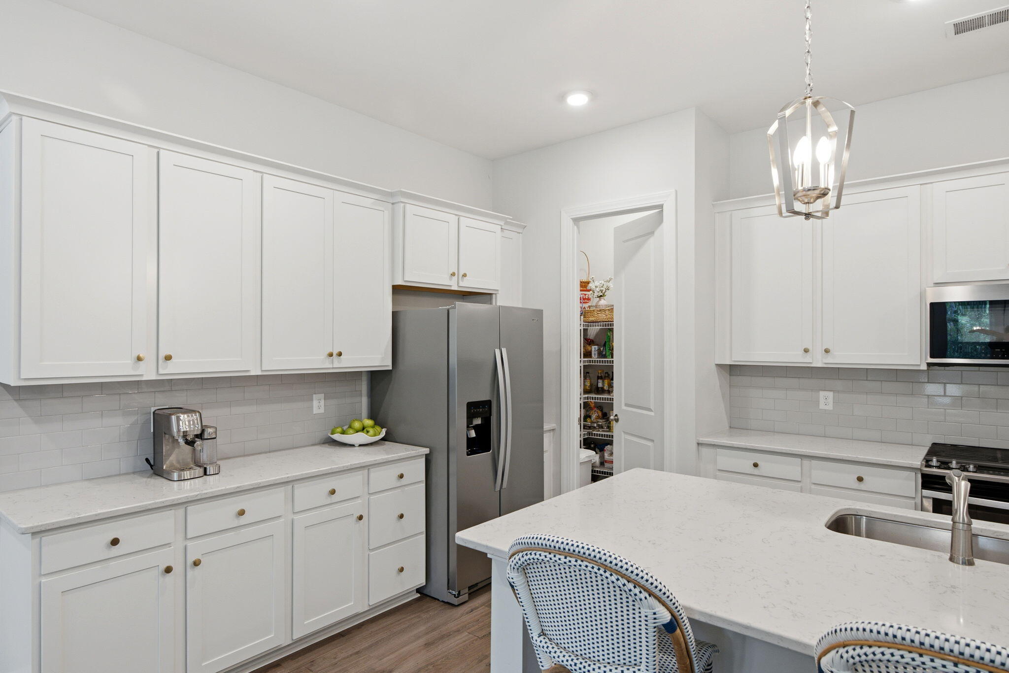 3012 Emma Lane