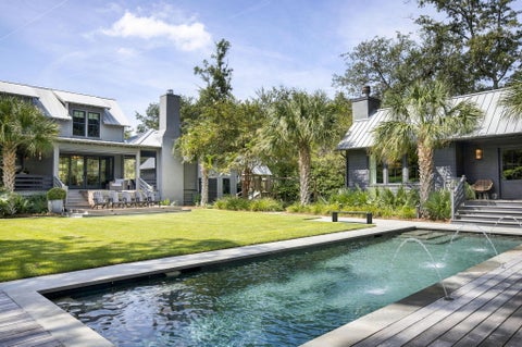 Photo of 734 Pitt Street, Mount Pleasant, SC 29464 (MLS # 26026475)