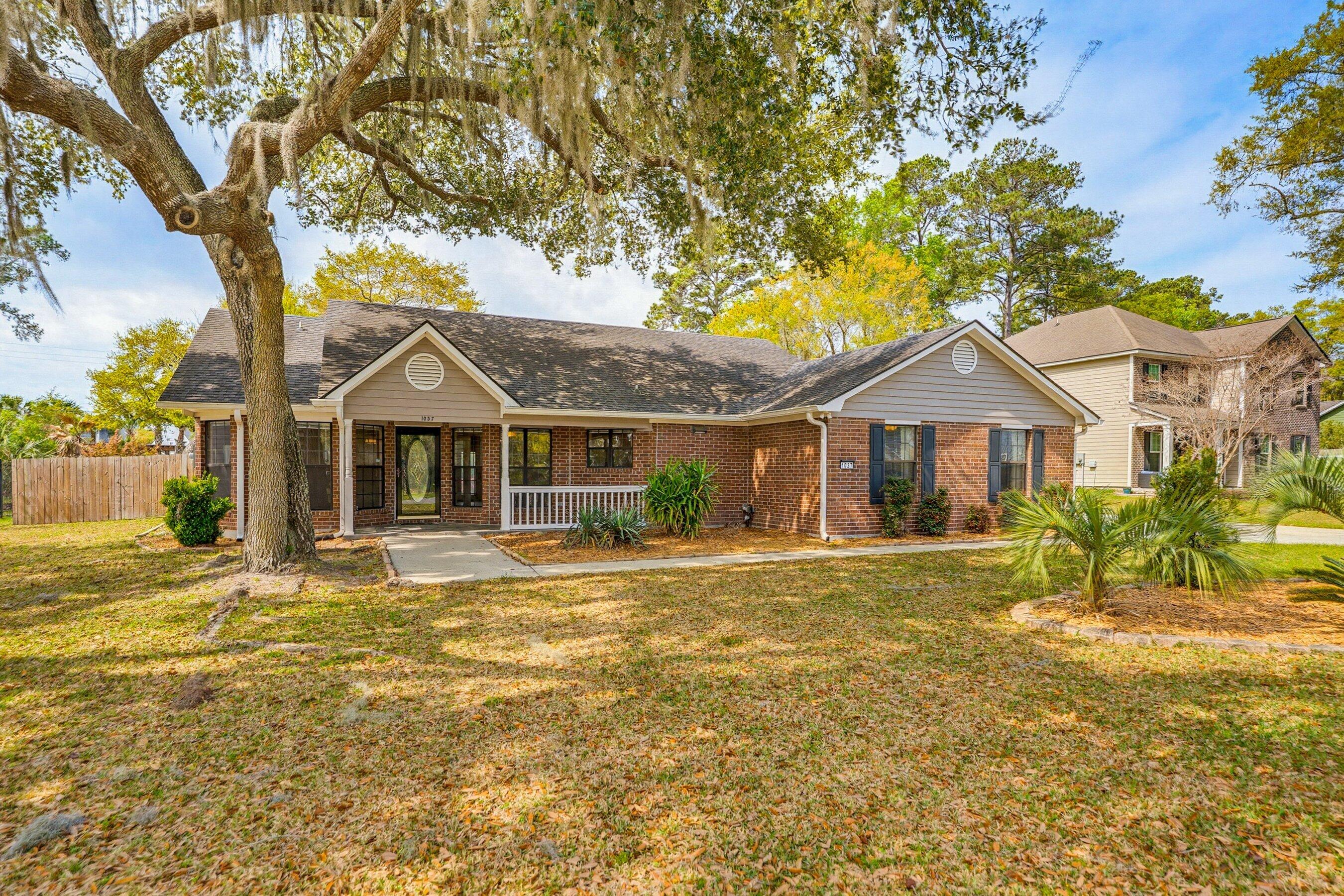 1037 Otter Circle