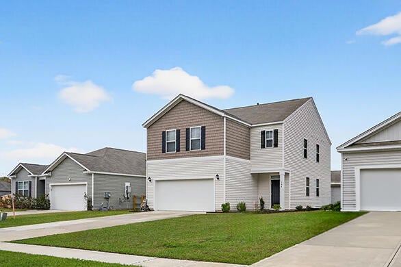 104 Cloverleaf Street