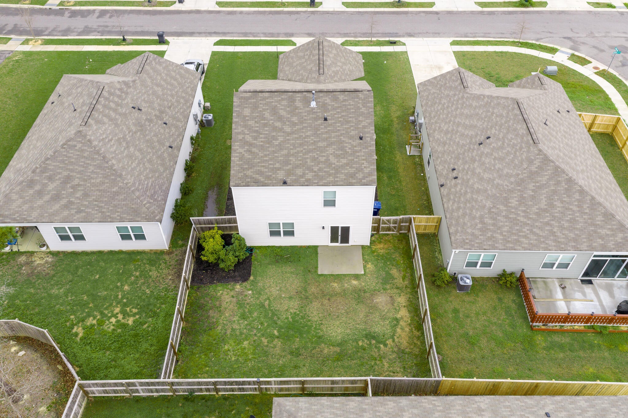 104 Cloverleaf Street