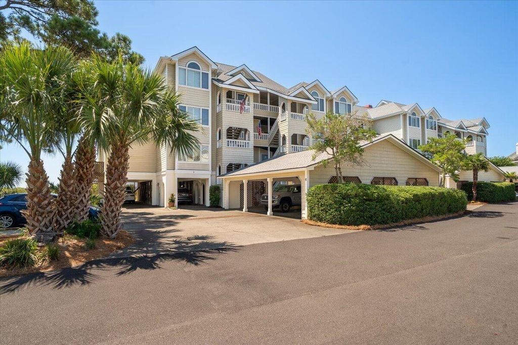 Photo of 1551 Ben Sawyer Boulevard #Unit 6e, Mount Pleasant, SC 29464 (MLS # 26019858)