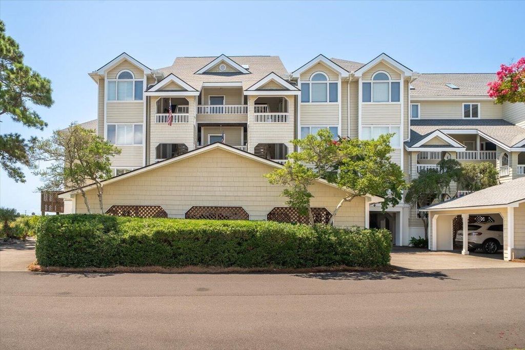 Photo of 1551 Ben Sawyer Boulevard #Unit 6e, Mount Pleasant, SC 29464 (MLS # 26019858)