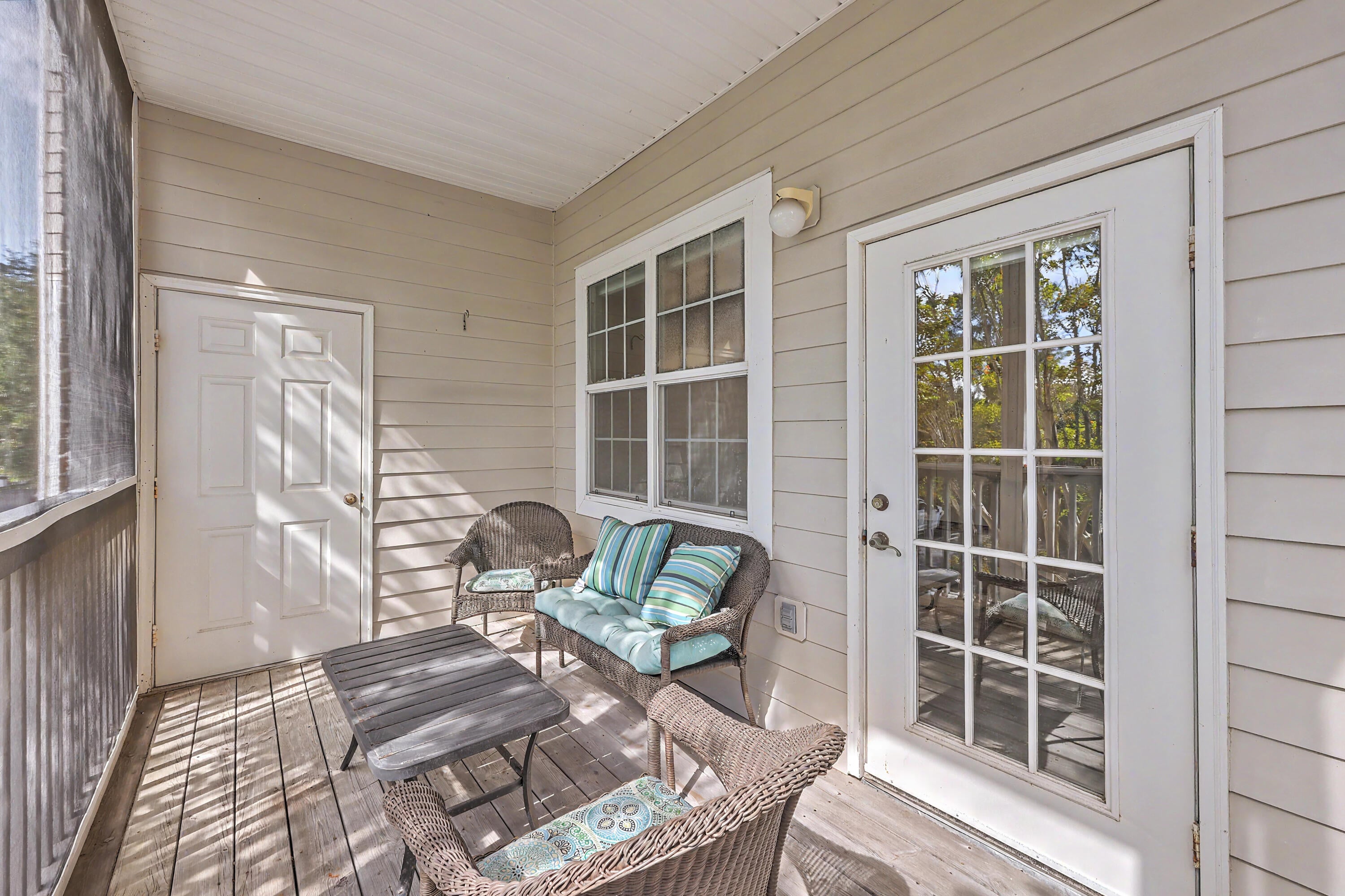 1483 Cambridge Lakes Drive Unit 201c