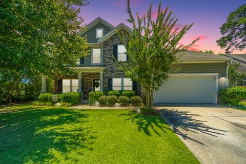 Single Family Residence in Hanahan SC 1401 Song Sparrow Way.jpg