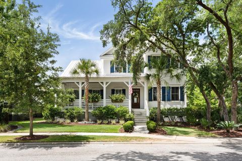 Photo of 458 Lesesne Street, Charleston, SC 29492 (MLS # 25018472)