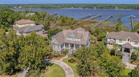 Photo of 2733 Fountainhead Way, Mount Pleasant, SC 29466 (MLS # 23022041) Photo of 2733 Fountainhead Way, Mount Pleasant, SC 29466 (MLS # 23022041)