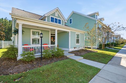 Photo of 79 Crossandra Avenue, Summerville, SC 29483 (MLS # 25030380)