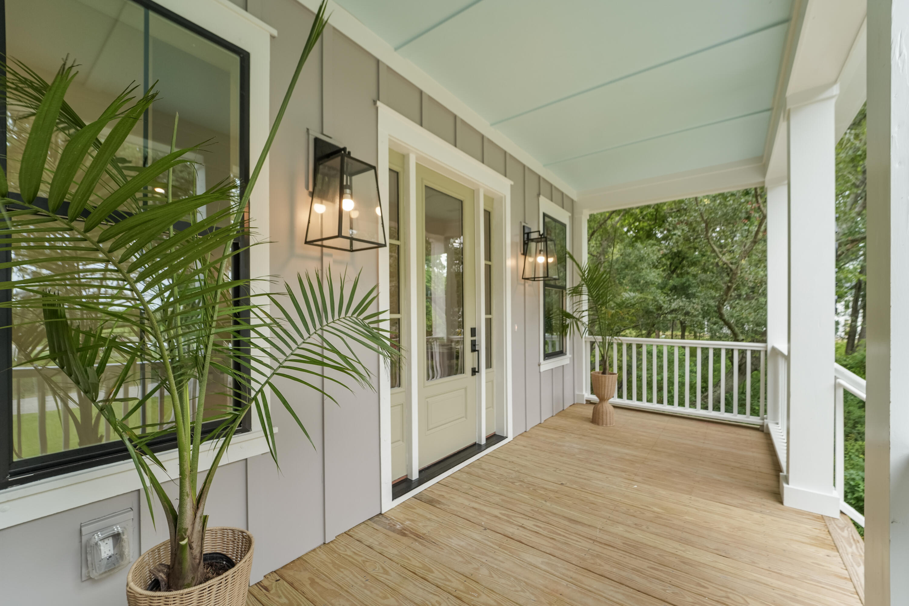 2038 Riverbend Drive