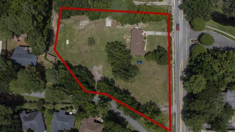Photo of 1832 Rifle Range Road, Mount Pleasant, SC 29464 (MLS # 26026845)