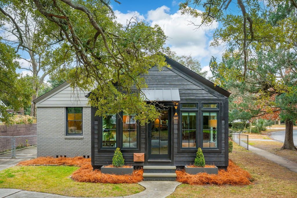 Photo of 43 Yeadon Avenue Ave, Charleston, SC 29407 (MLS # 26004634)