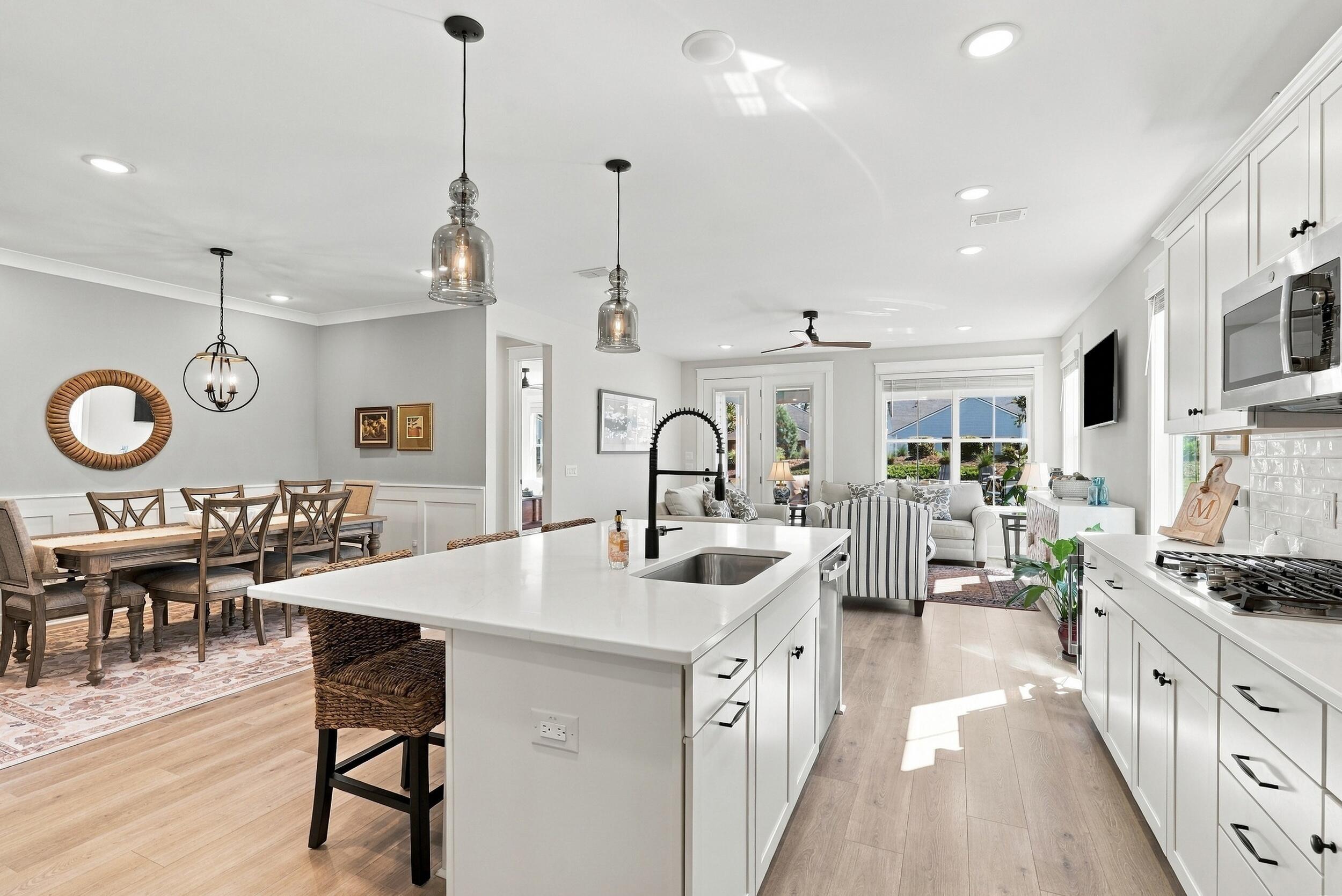 136 Leeward Landing
