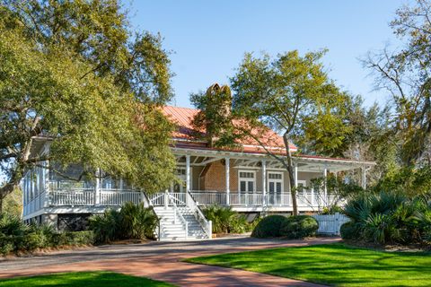 A home in Mount Pleasant