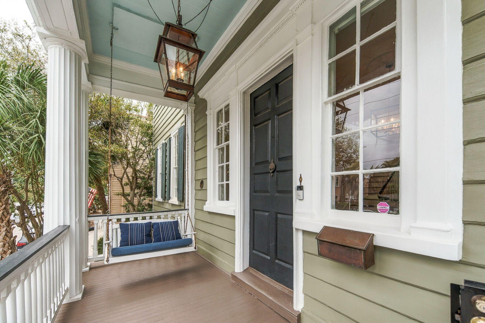 128 Bull Street