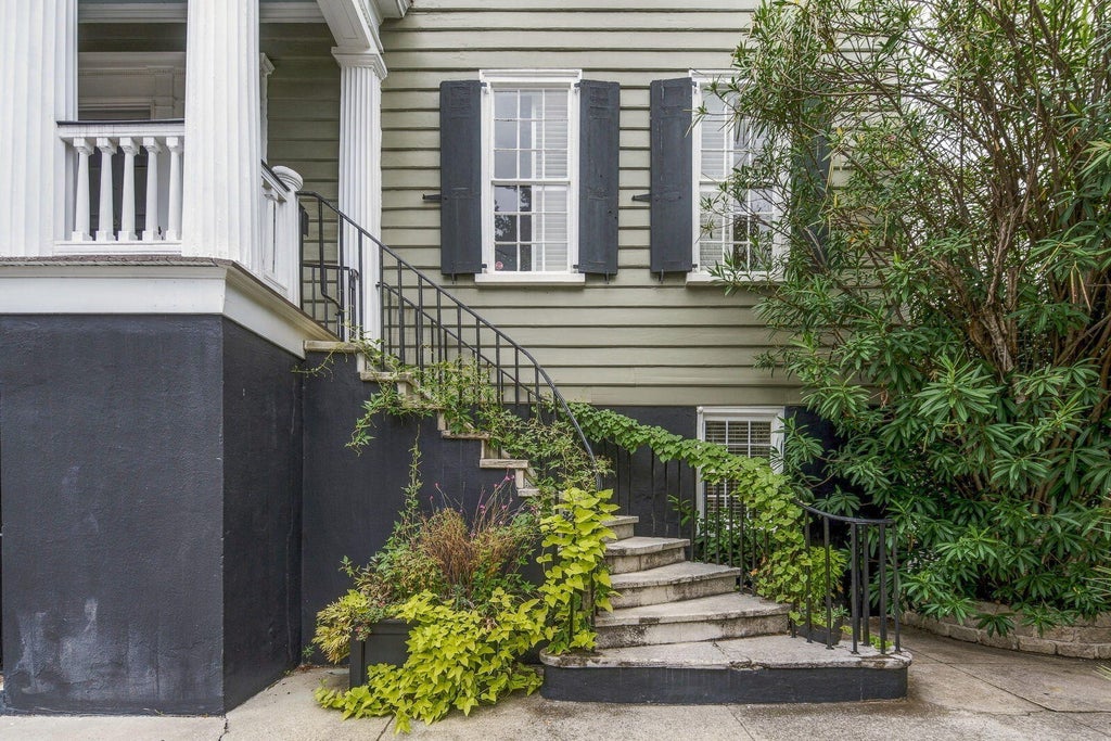 Photo of 128 Bull Street, Charleston, SC 29401 (MLS # 26026691)