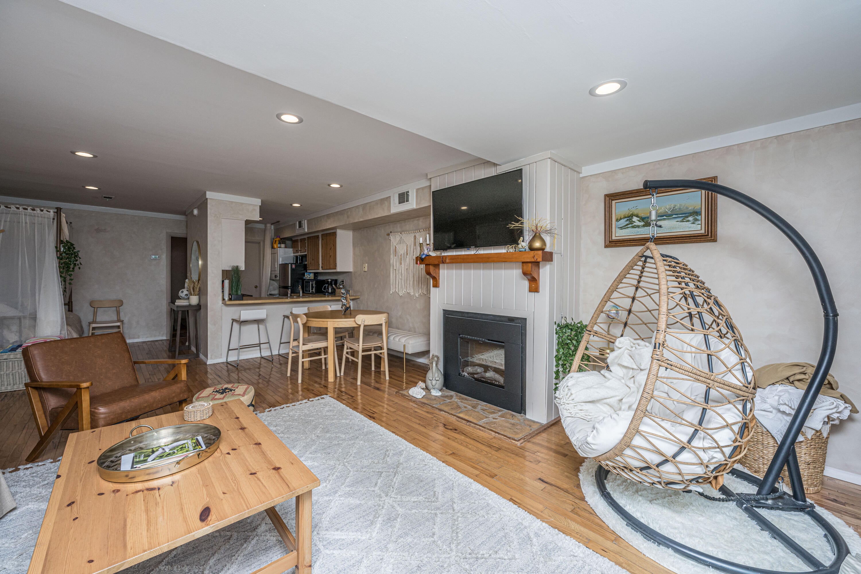 282 Driftwood Lane