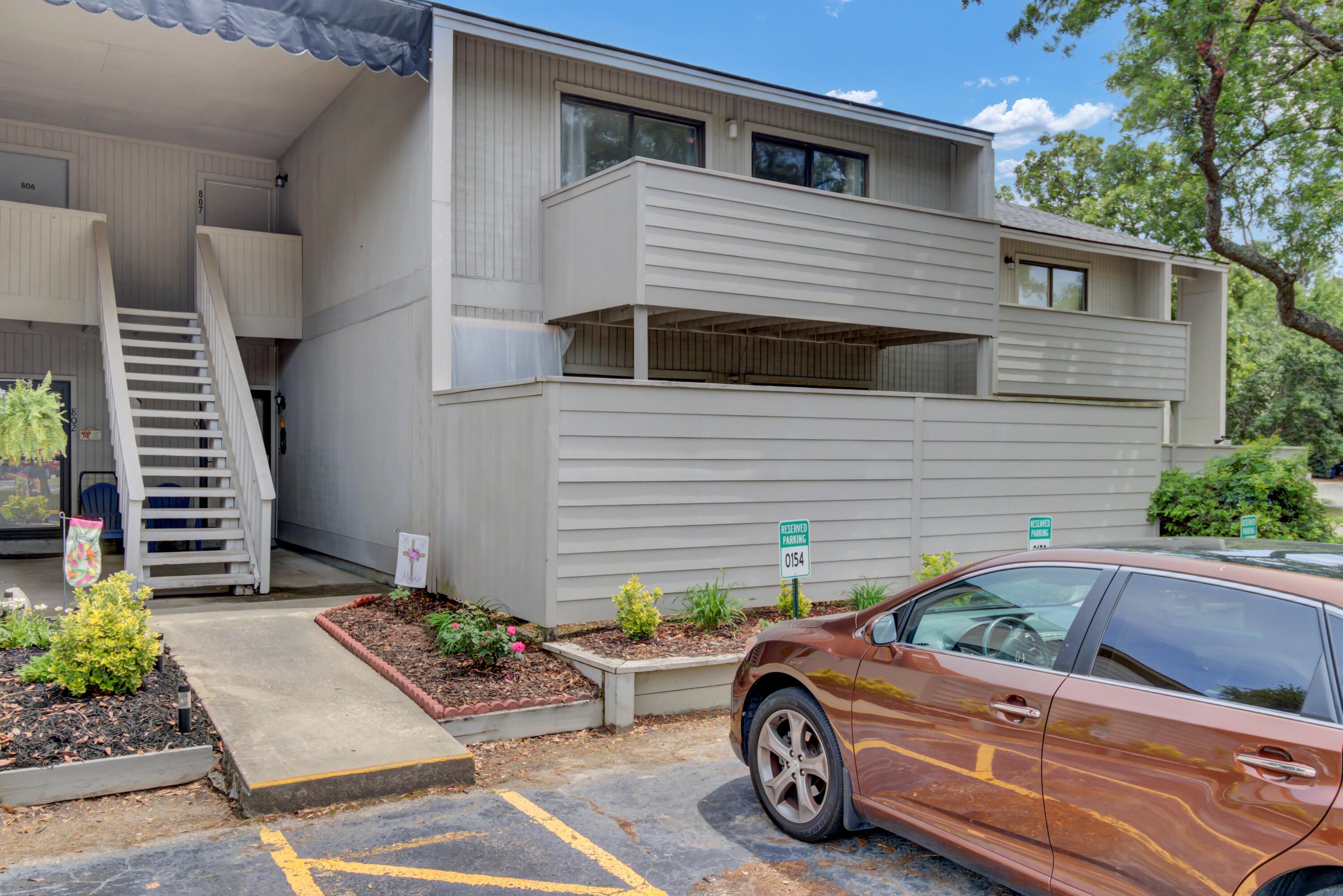 807 Greencastle Drive