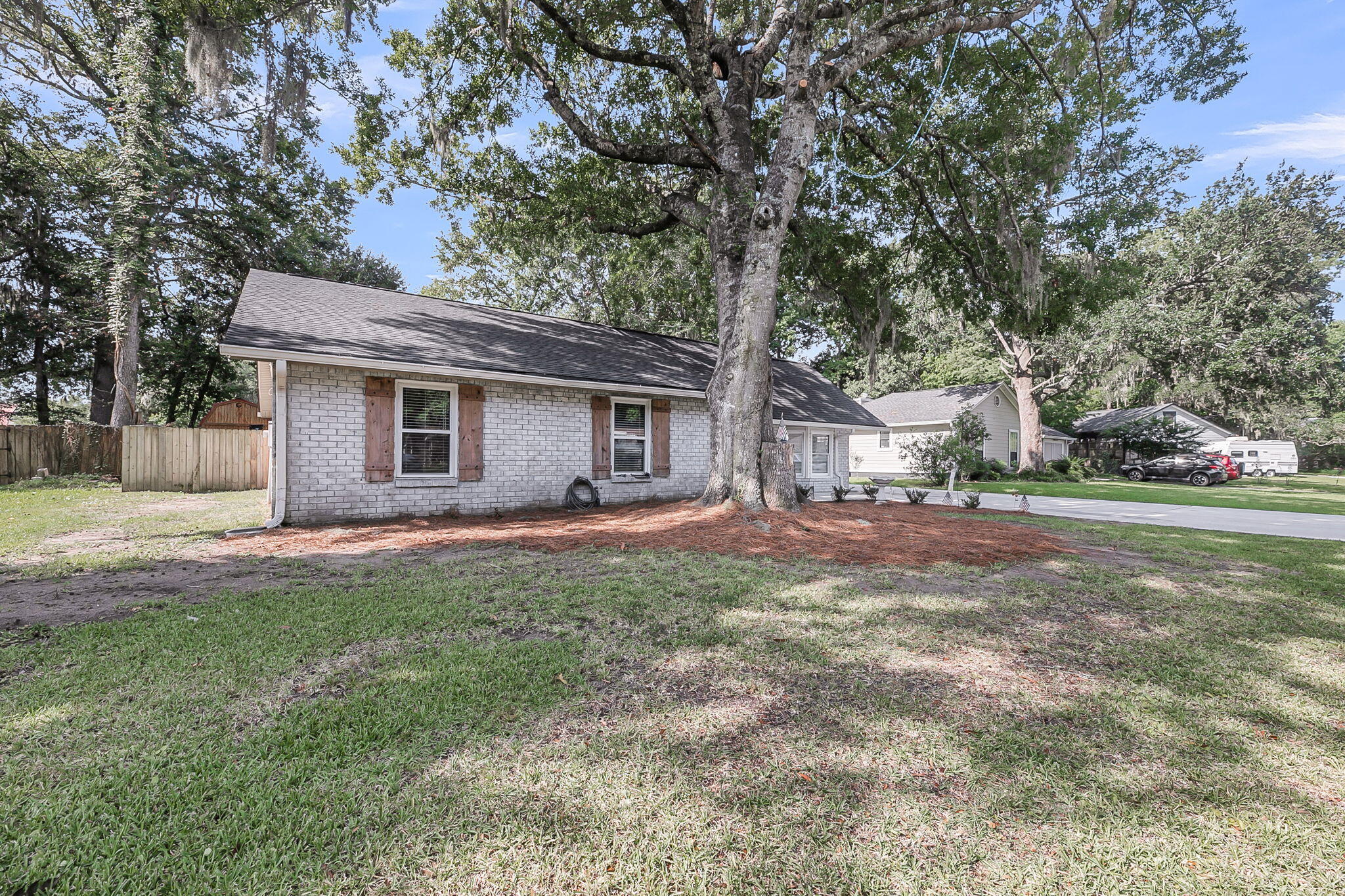 1817 Aylsford Court