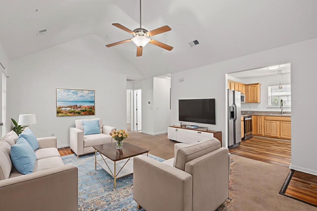 Photo of 211 Bainsbury Lane, Summerville, SC 29483 (MLS # 26002077)