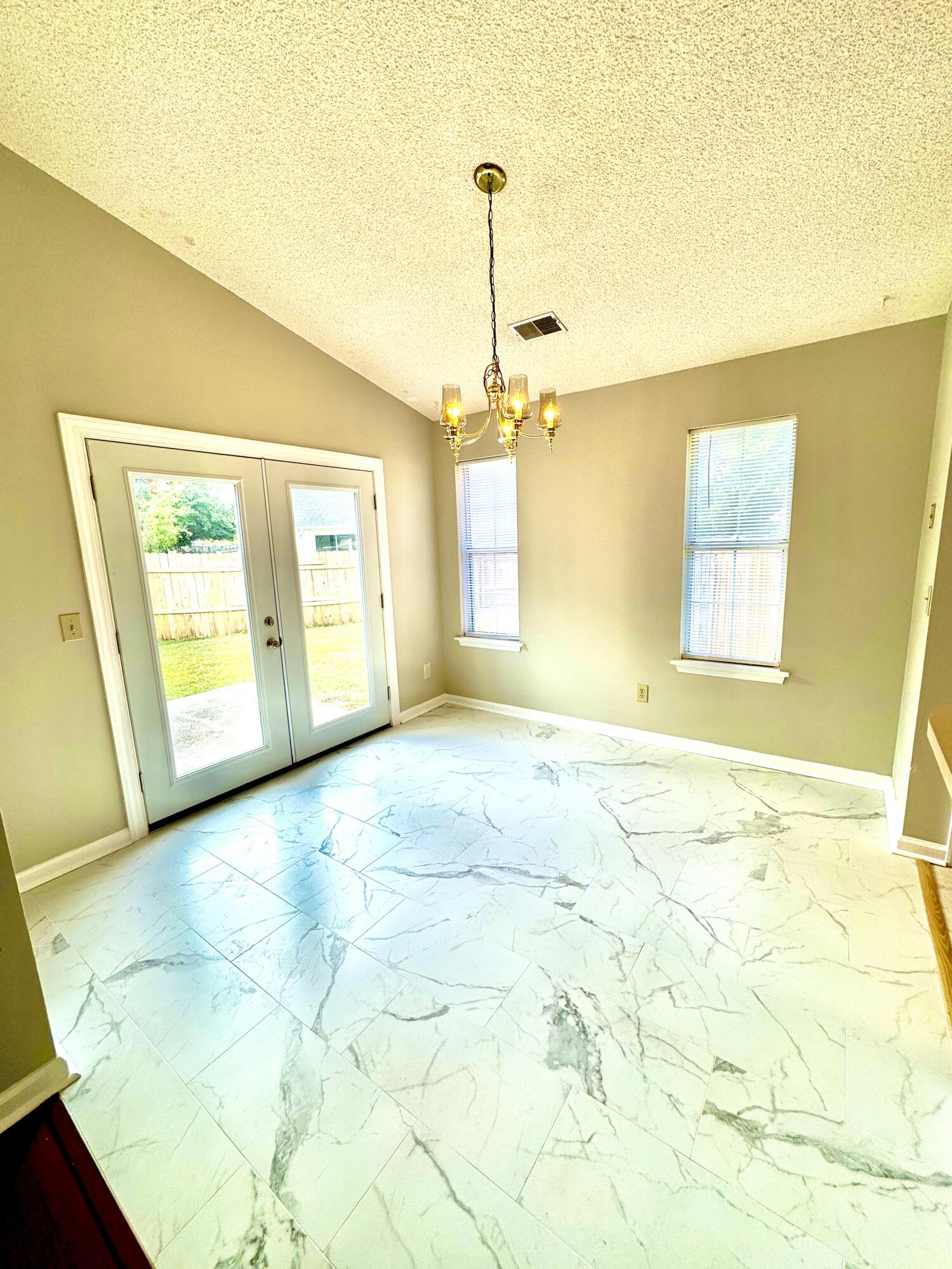 8693 Blackshear Court