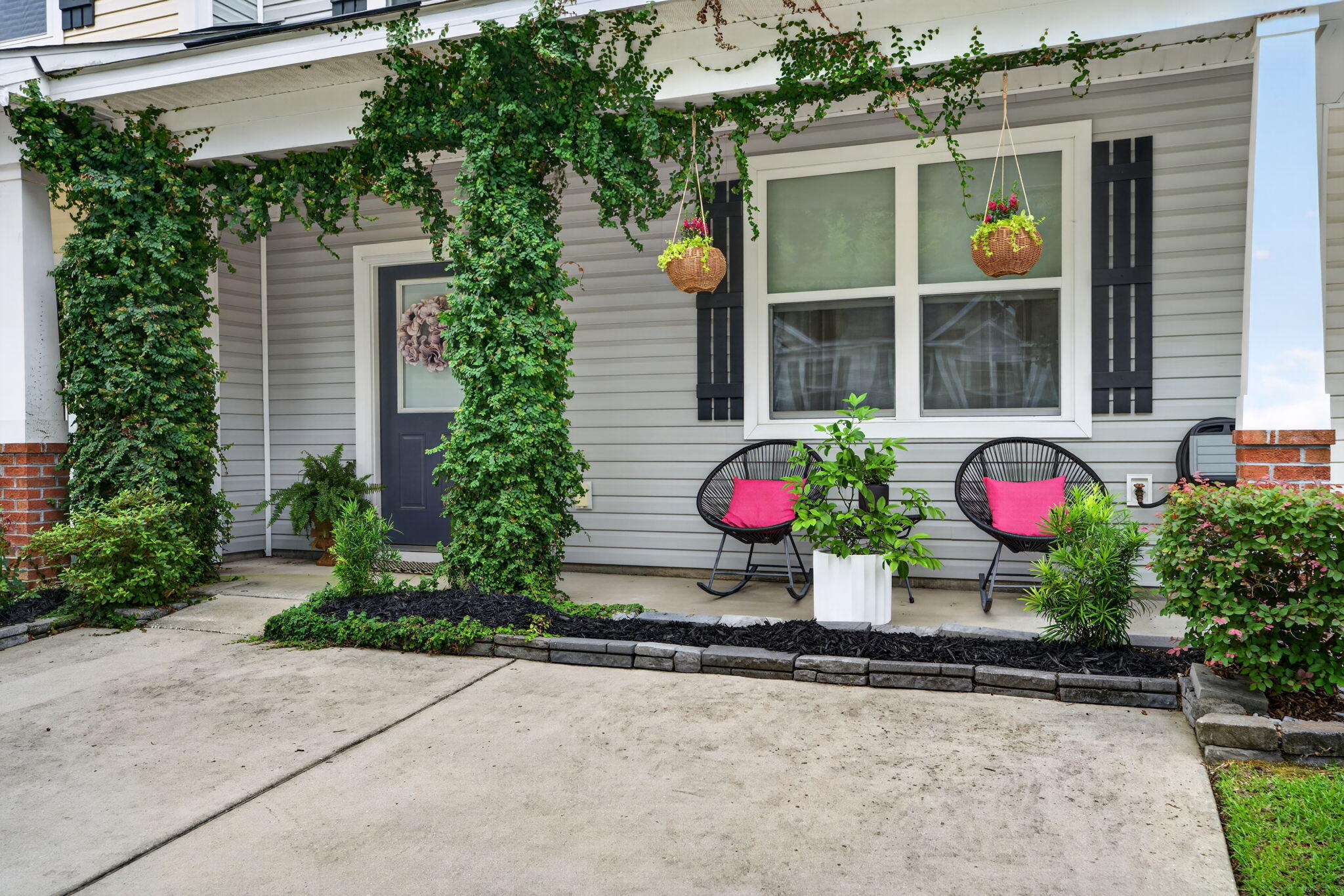 9086 Parlor Drive