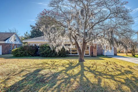 A home in Hanahan