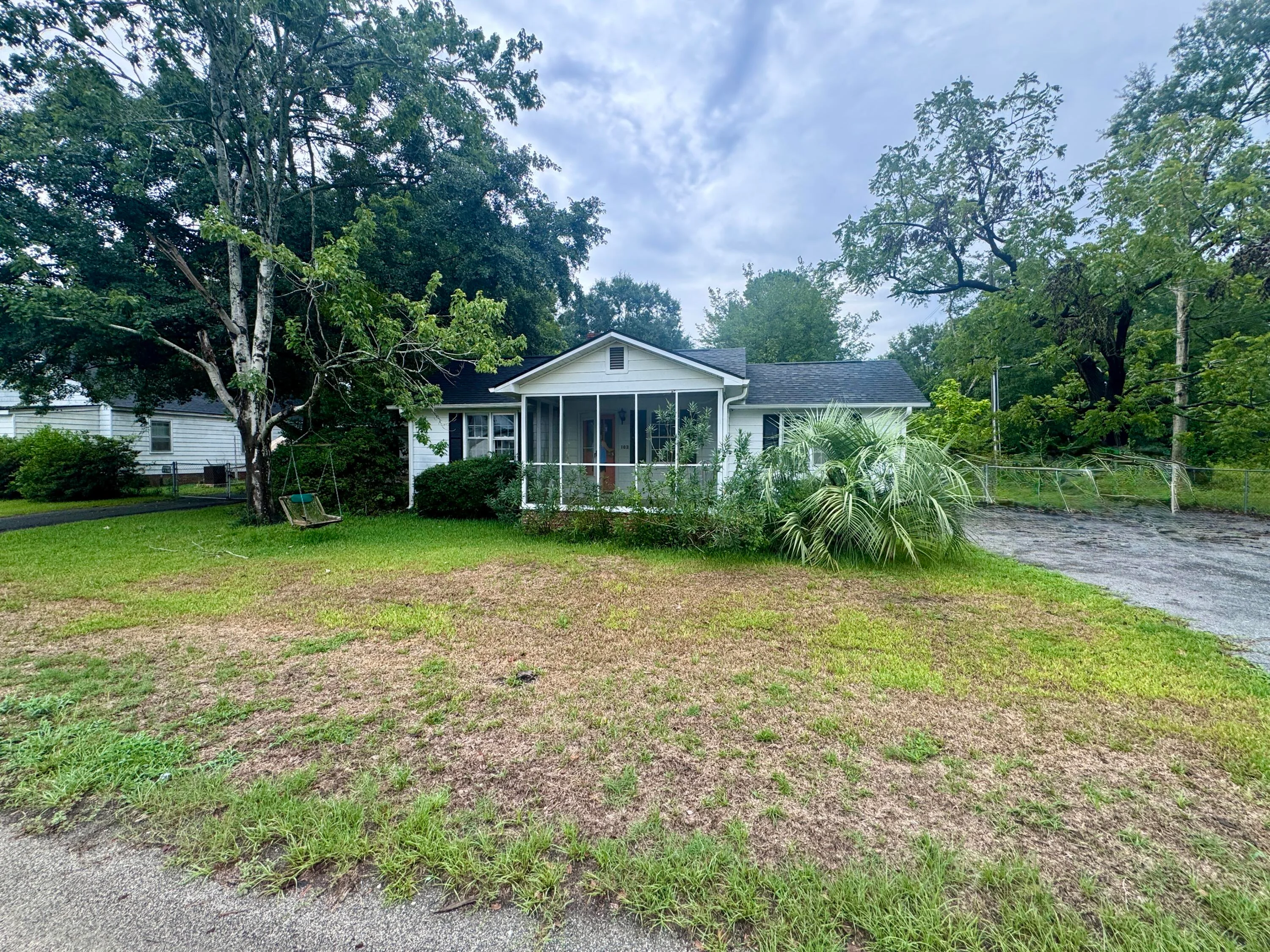 103 E Elmwood Street, Andrews, SC, 29510