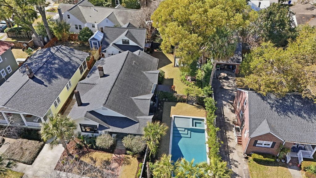 Photo of 995 Ashley Avenue, Charleston, SC 29403 (MLS # 26005158)