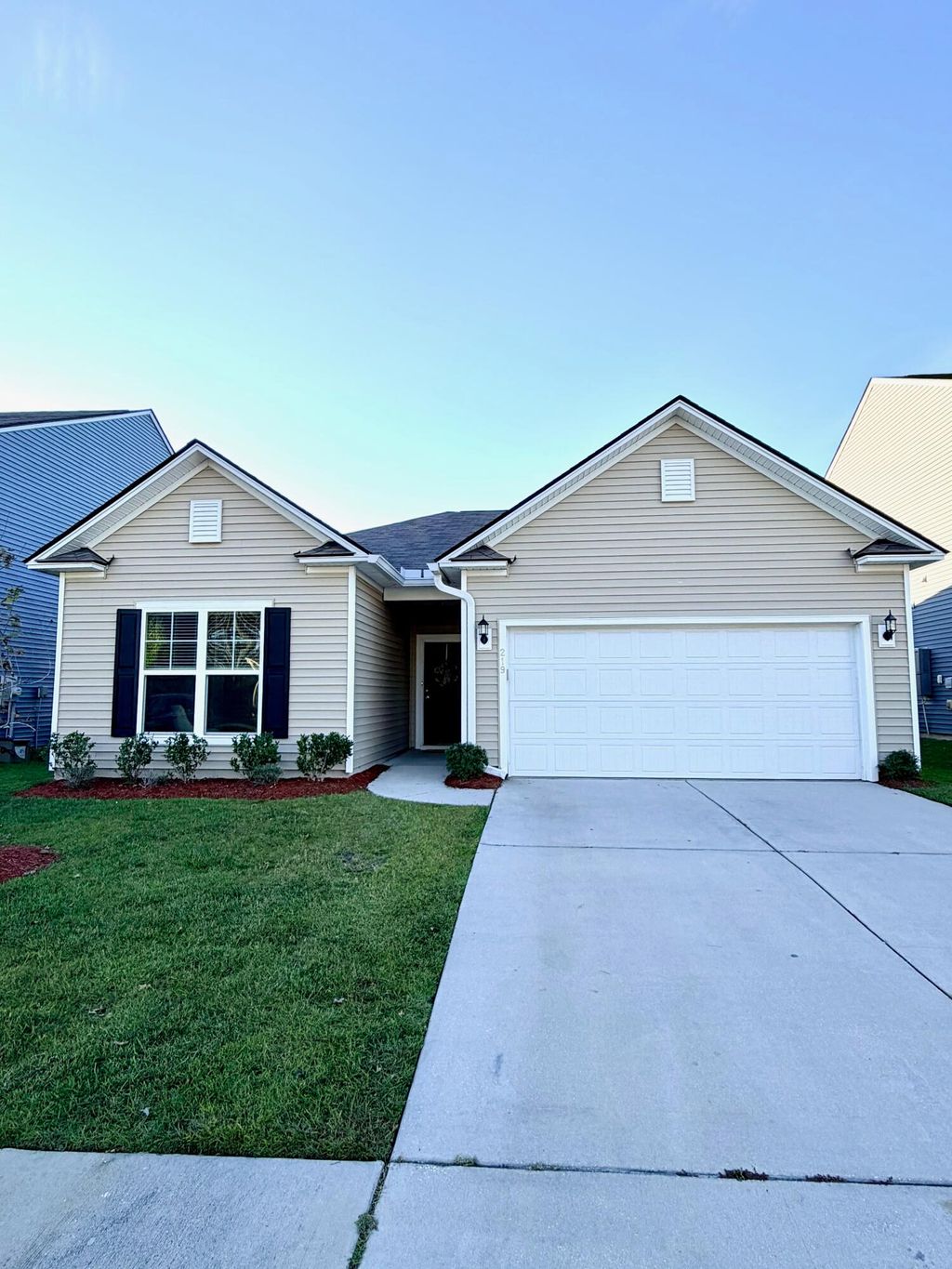 Photo of 219 Hayworth Road, Summerville, SC 29486 (MLS # 25028237)