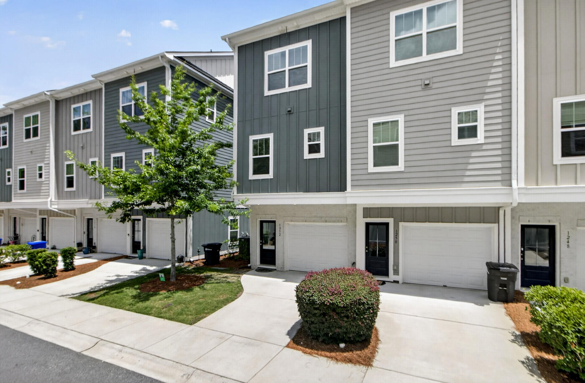 1252 Allusion Lane 201