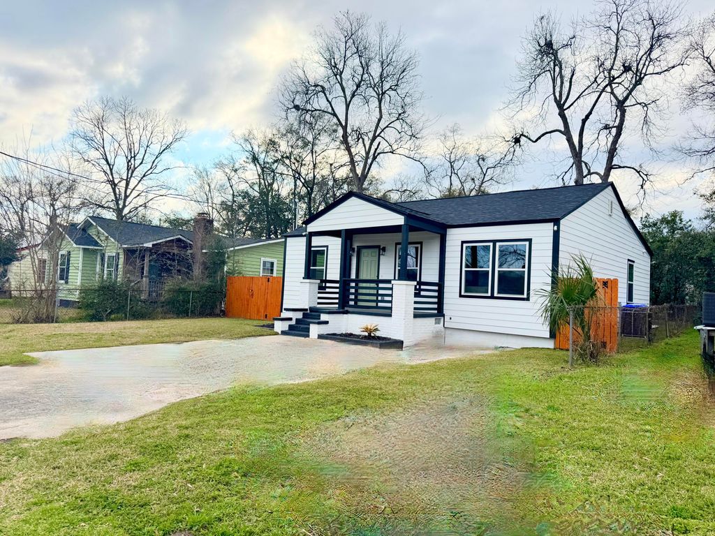 Photo of 2136 Commander Road, North Charleston, SC 29405 (MLS # 26005830)