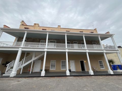 126 Alexander Street E Charleston SC 29403