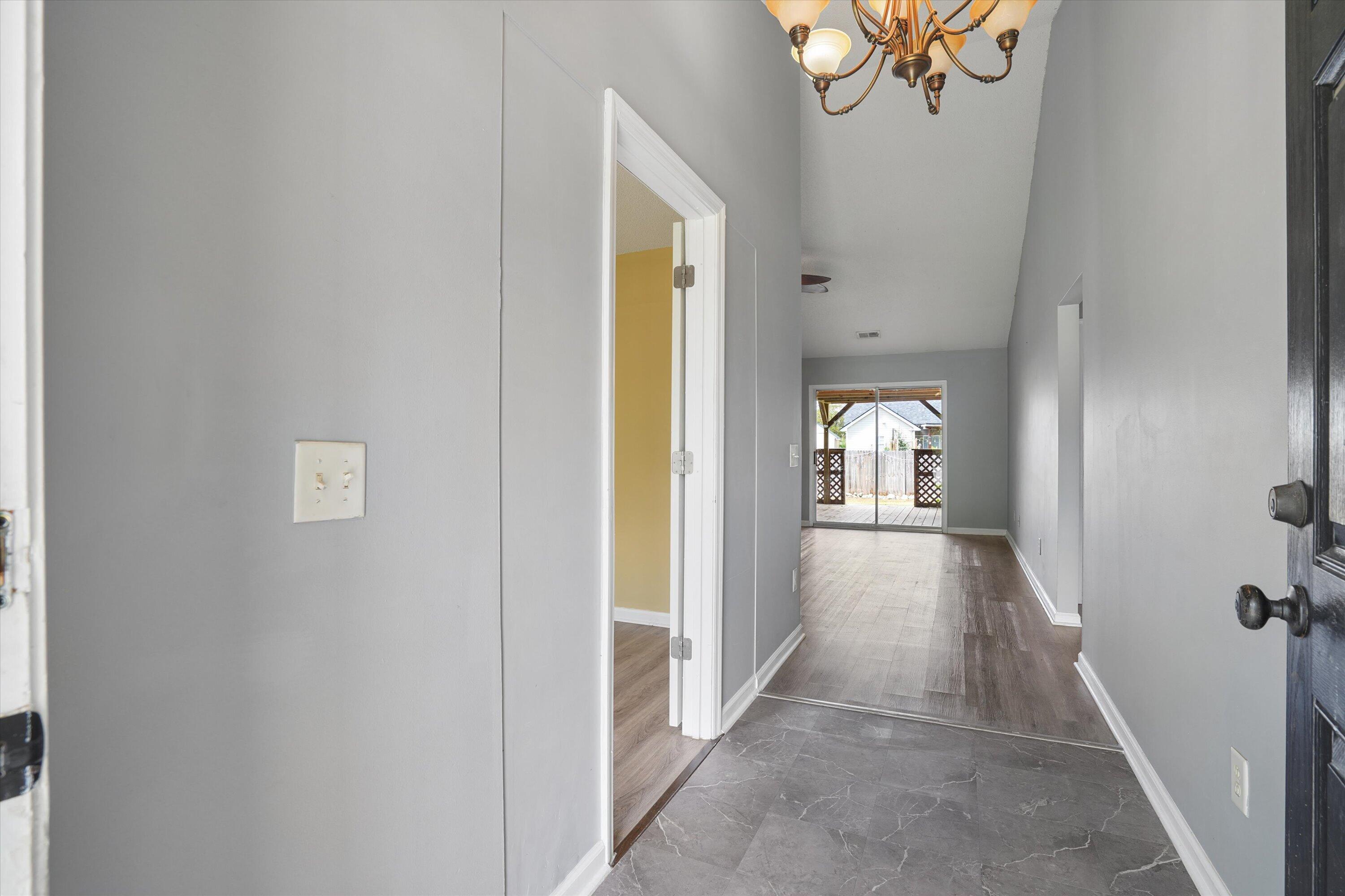109 Dovetail Circle