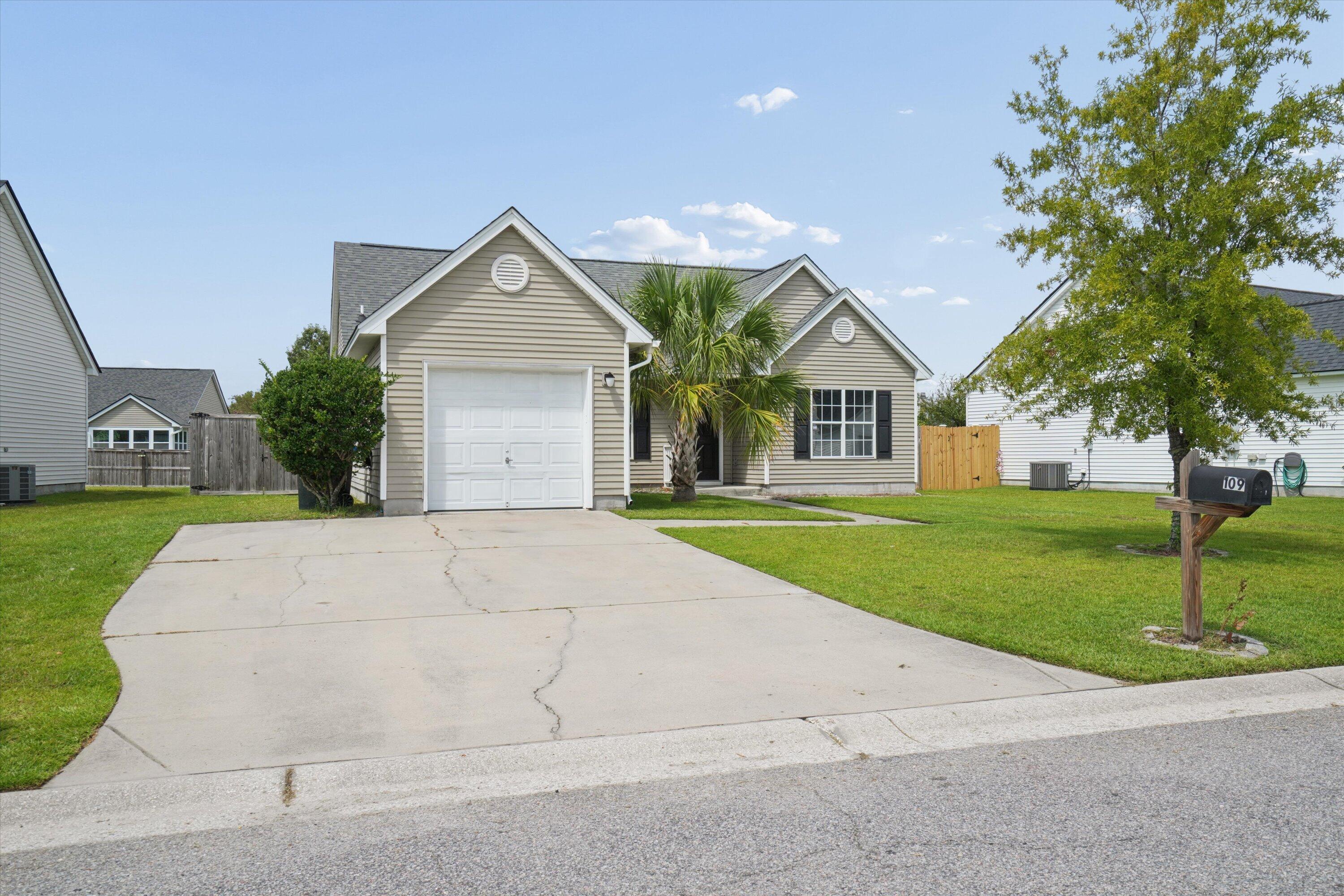 109 Dovetail Circle