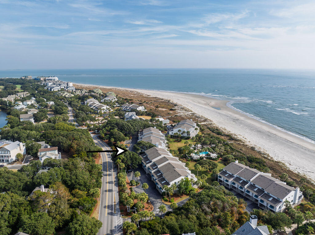 17 Beach Club Villas
