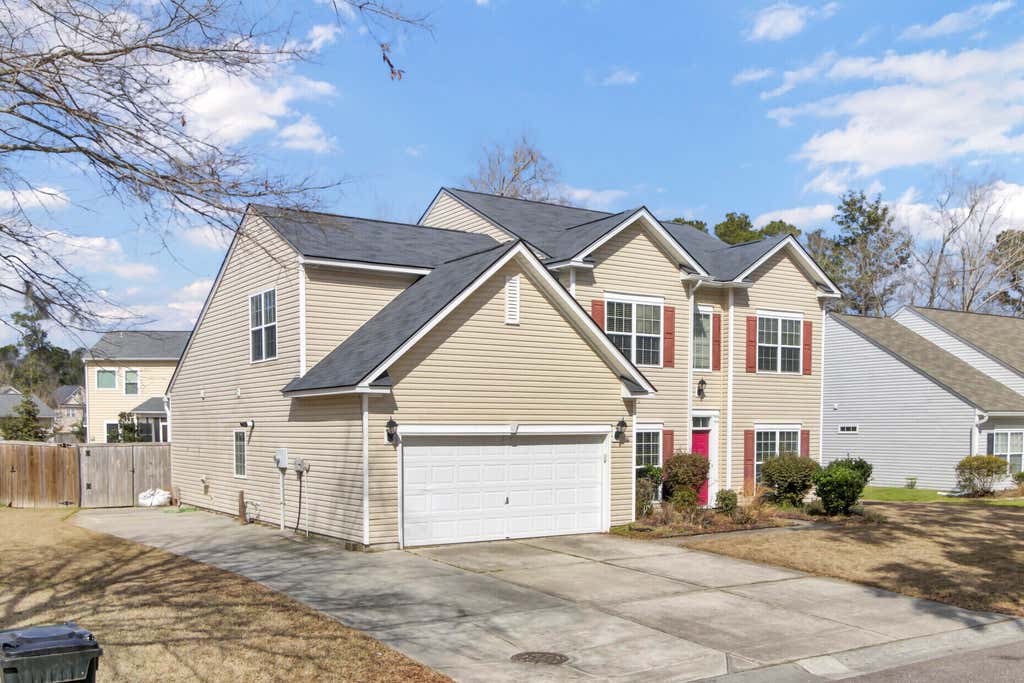 Photo of 9620 Pebble Creek BLVD, Summerville, SC 29485 (MLS # 26023175)