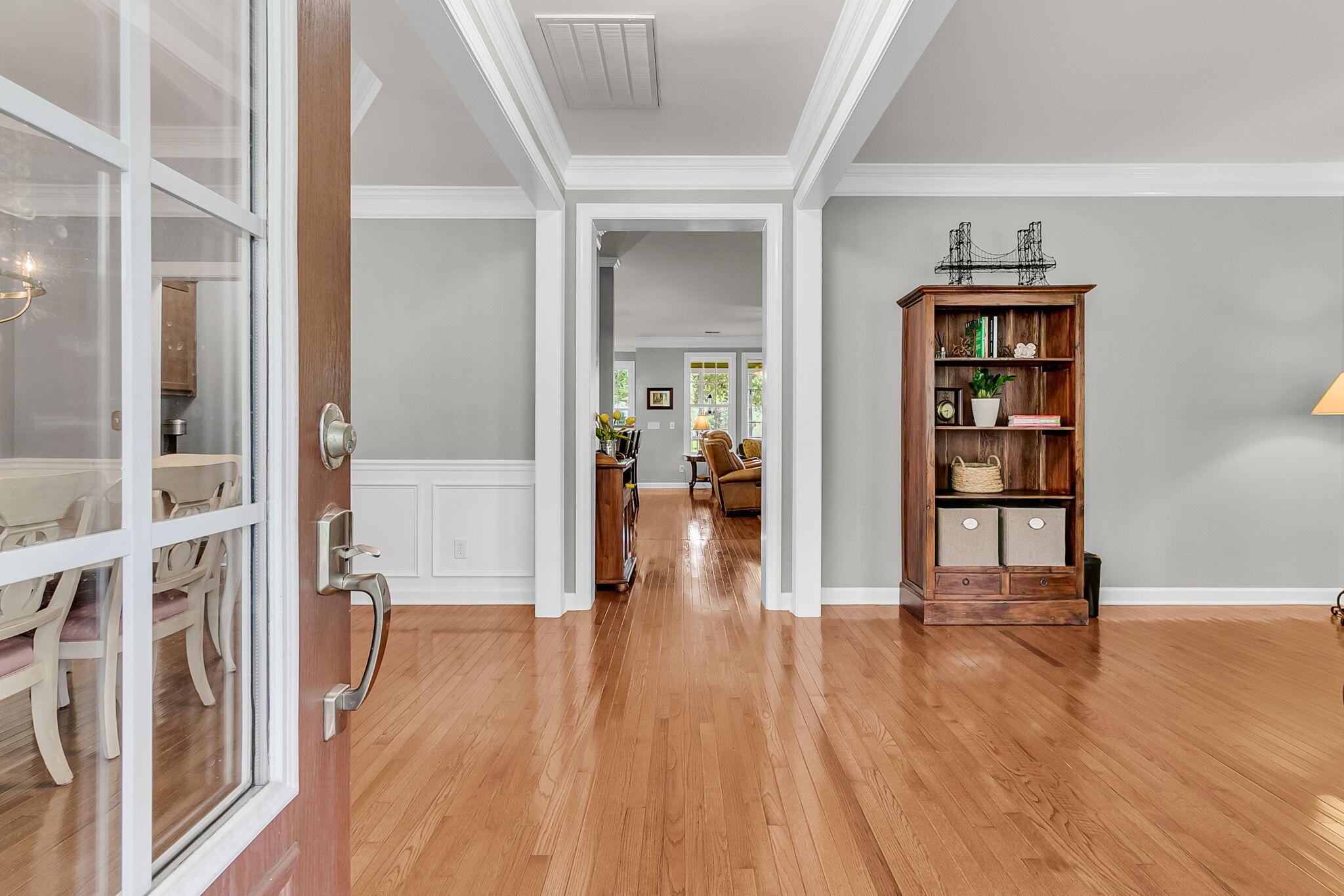 3124 Treadwell Street