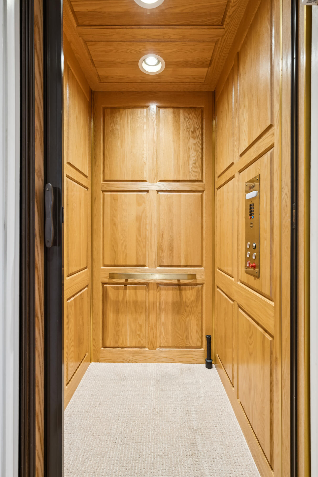 1600 Rivertowne Country Club Drive