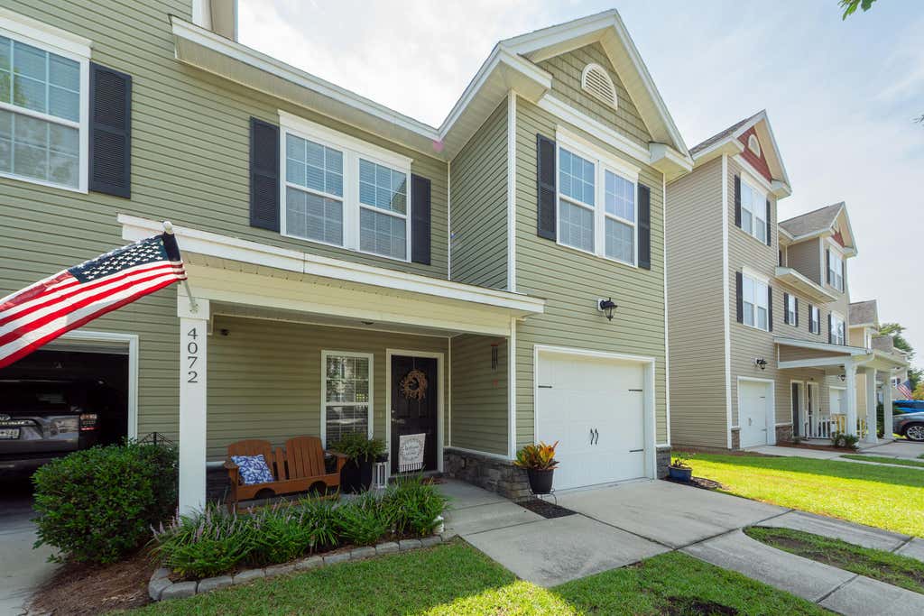 Photo of 4072 Hartland Street, Charleston, SC 29414 (MLS # 26023908)