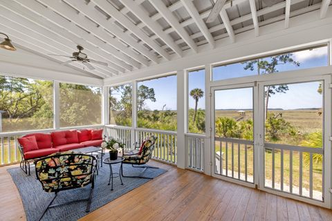 A home in Edisto Island